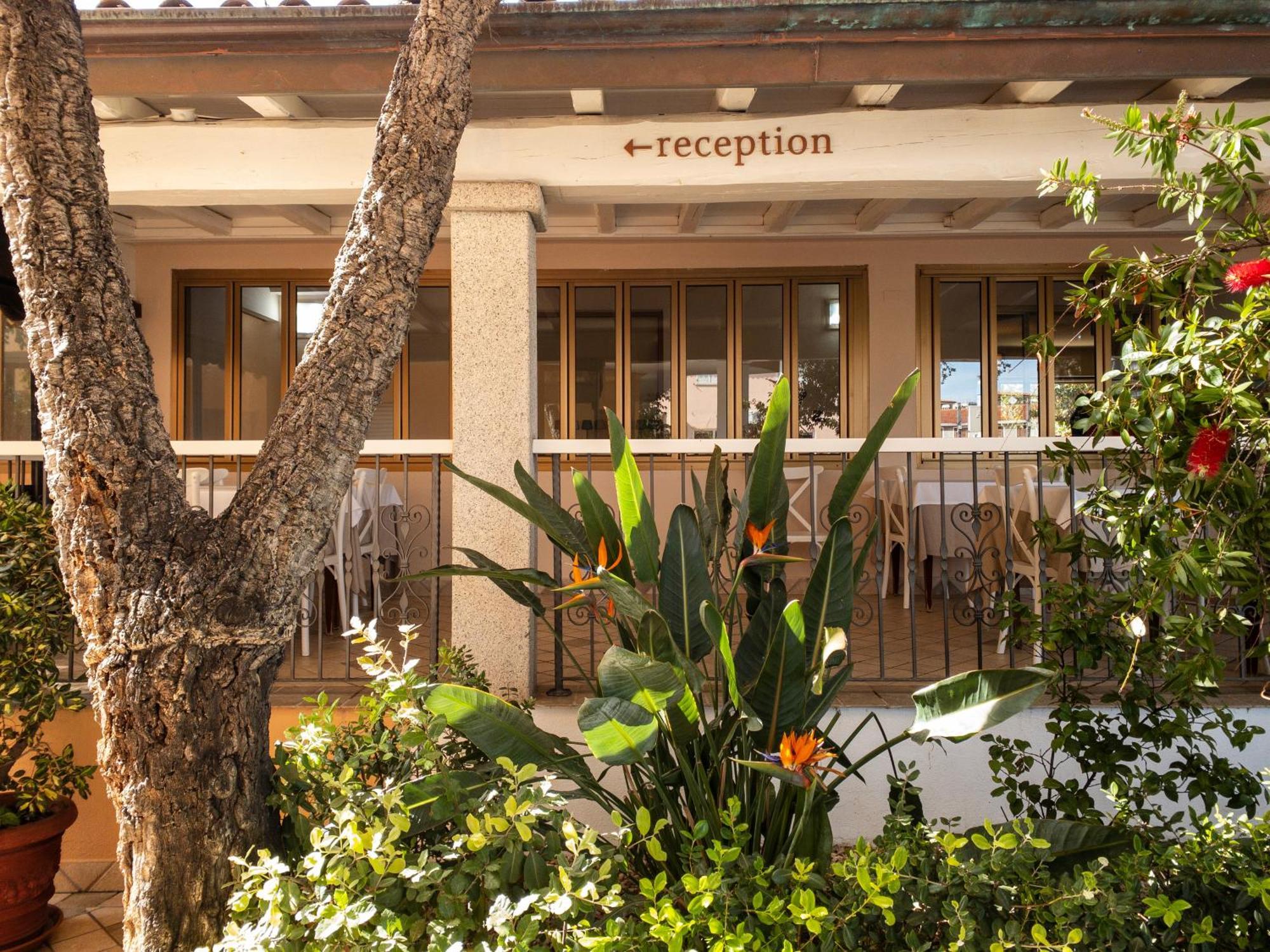 Hotel Donatella Posada  Eksteriør bilde