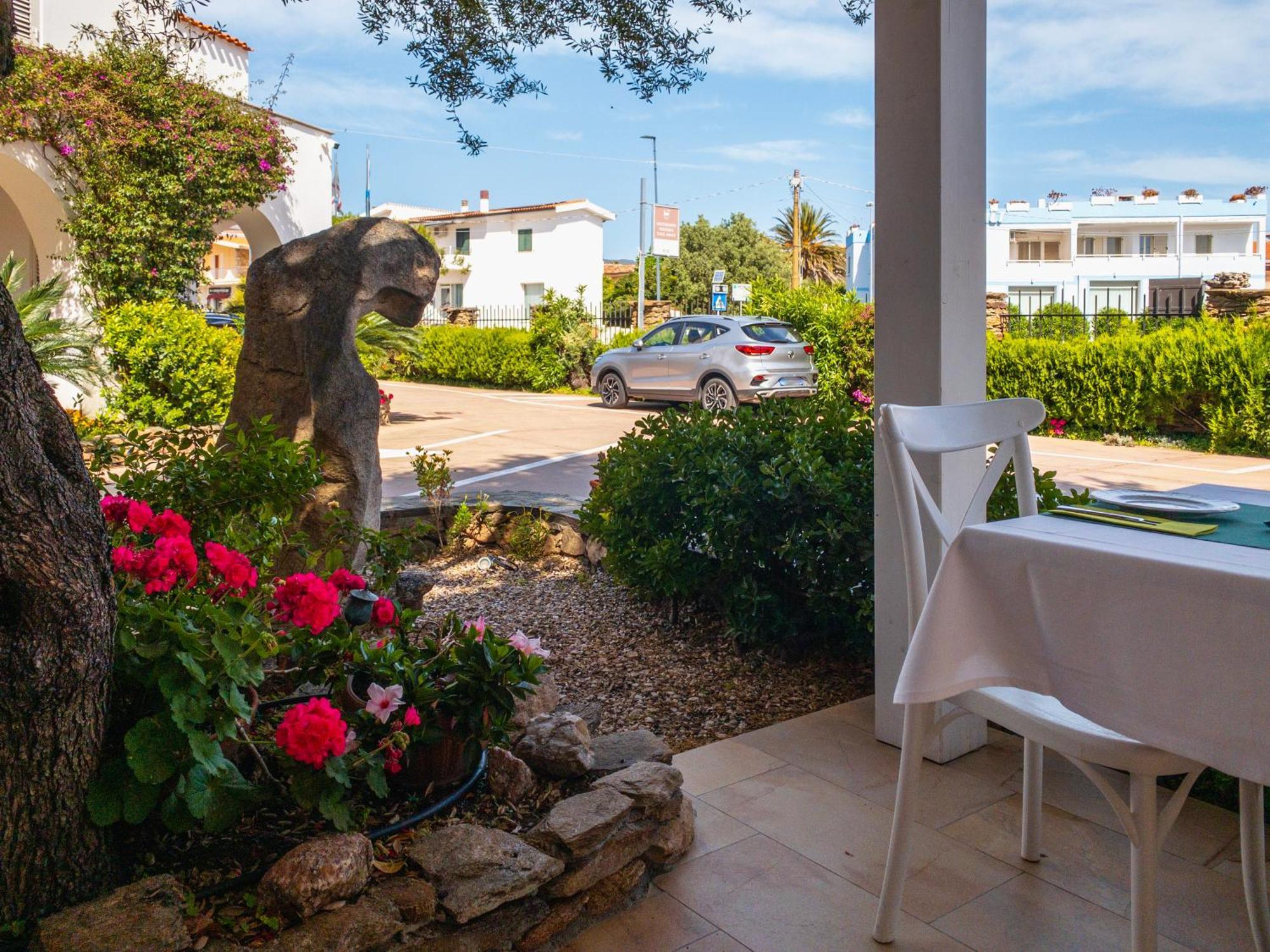 Hotel Donatella Posada  Eksteriør bilde